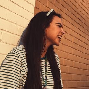 Meet your Posher, Melina